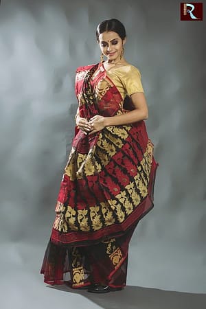 Gorgeous Dhakai Jamdani Saree